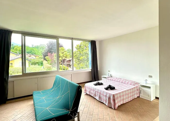 With Swimming Pool * 레노 디 레기우노