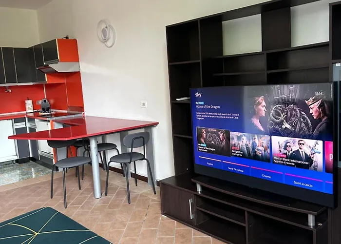 With Swimming Pool * 레노 디 레기우노