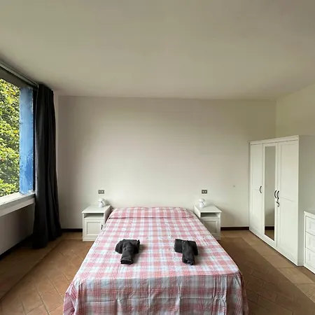 With Swimming Pool Reno Di Leggiuno