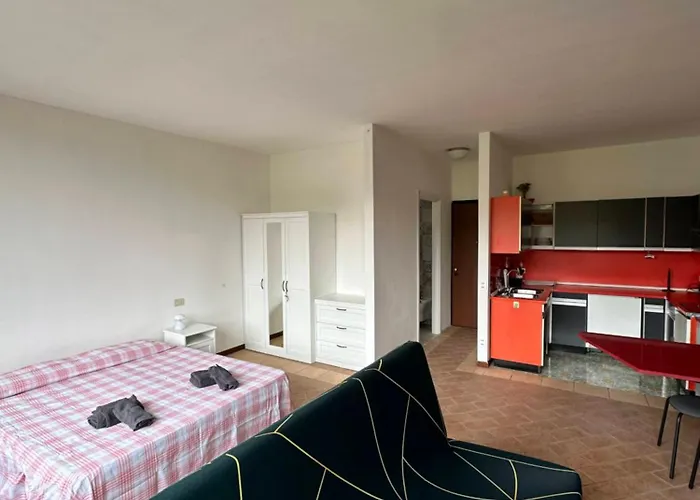 Apartament With Swimming Pool *